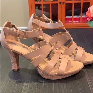 Naturalizer N5 comfort heels
